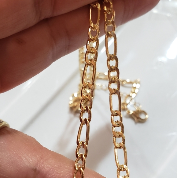 Gold Plated Figaro Chain Necklace - Picture 2 of 5